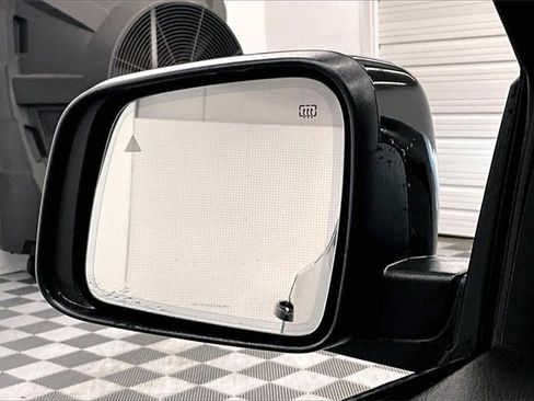 Used 2024 Dodge Durango GT image 33