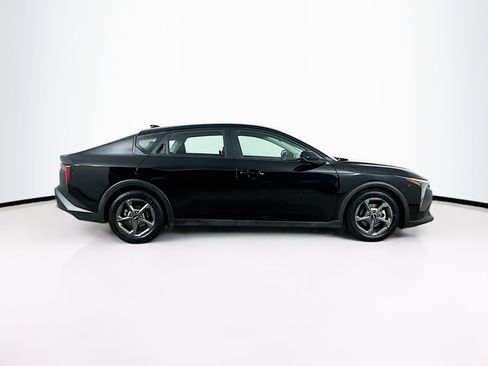 Used 2025 Kia K4 FWD image 10
