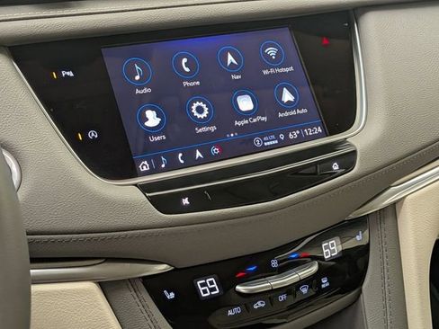 Certified 2024 Cadillac XT5 Premium Luxury w/ LPO, Floor Liner Package AWD/4WD image 14