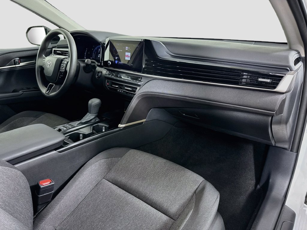 Used 2026 Toyota Camry LE FWD image 30