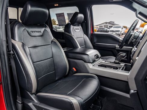 Used 2018 Ford F150 Raptor w/ Equipment Group 802A Luxury image 10