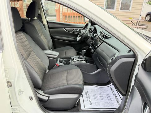 Used 2018 Nissan Rogue SV AWD/4WD image 43