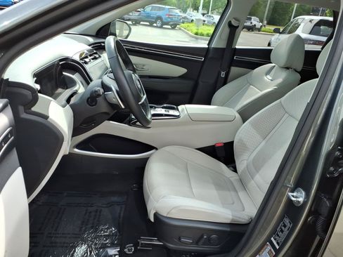 Used 2022 Hyundai Tucson Limited FWD image 4