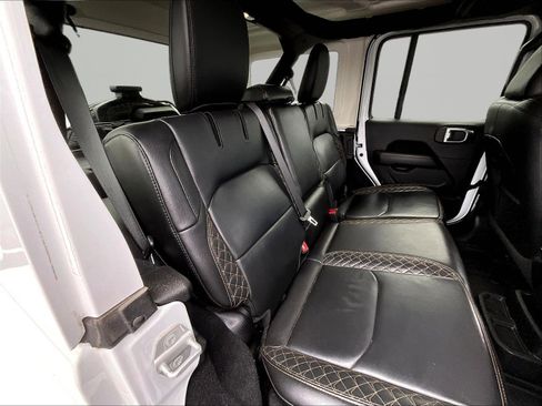 Used 2021 Jeep Wrangler Unlimited Sahara AWD/4WD image 25