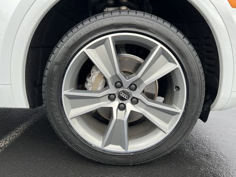 Used 2020 Audi Q5 2.0T Premium Plus w/ Premium Plus Package image 11