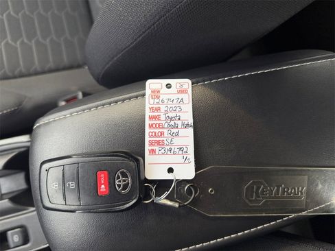 Used 2023 Toyota Corolla SE image 28
