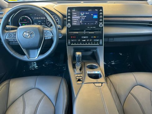 Certified 2022 Toyota Avalon XLE FWD image 16