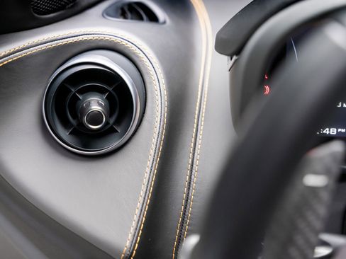 Used 2020 McLaren 600LT Spider image 58