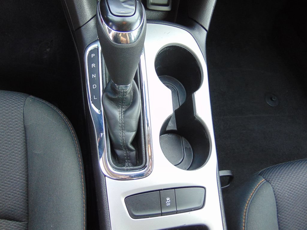 Used 2016 Chevrolet Cruze LS FWD image 19