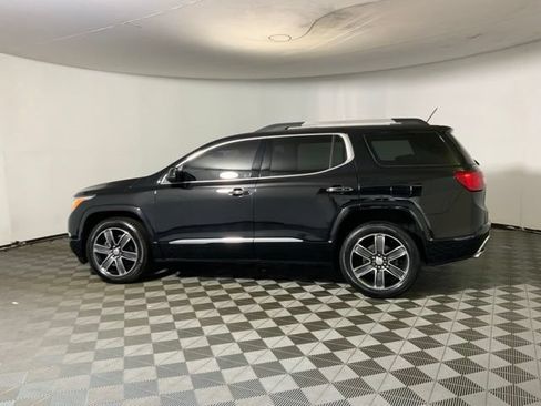 Used 2018 GMC Acadia Denali w/ Technology Package AWD/4WD image 8