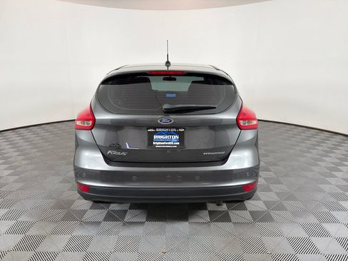 Used 2018 Ford Focus Titanium FWD image 4