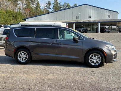 Used 2023 Chrysler Pacifica Touring-L