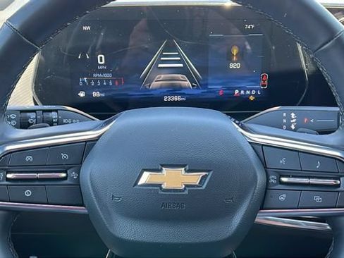 Used 2025 Chevrolet Equinox LT FWD image 26