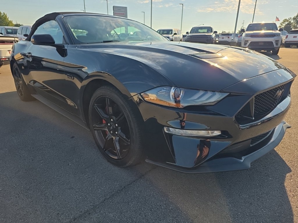 Used 2020 Ford Mustang GT Premium w/ Equipment Group 401A RWD image 3