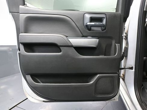 Used 2017 Chevrolet Silverado 1500 LTZ Z71 image 42