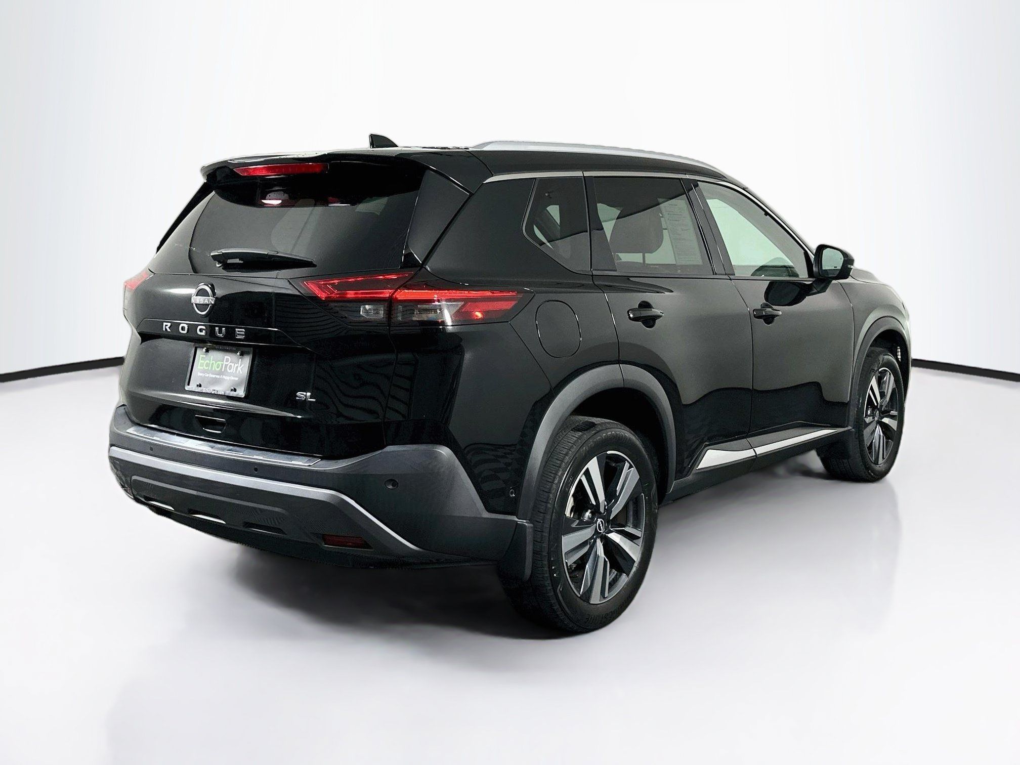 Used 2023 Nissan Rogue SL w/ SL Premium Package FWD image 9