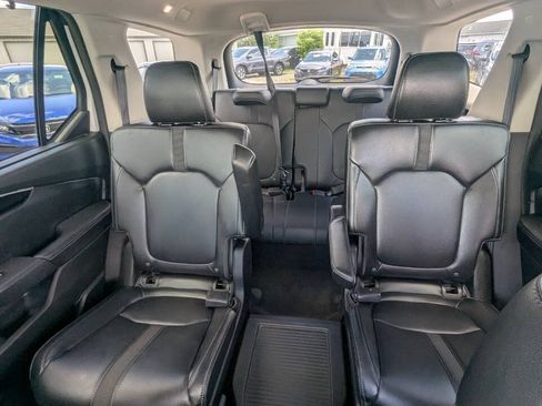 Used 2023 Honda Pilot EX-L image 19