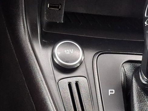 Used 2016 Ford Focus SE image 24