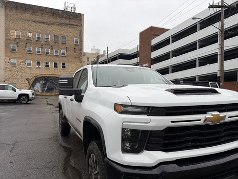 Used 2024 Chevrolet Silverado 2500 Custom w/ Custom Convenience Package AWD/4WD image 5