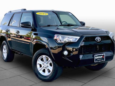 Used 2019 Toyota 4Runner SR5 Premium AWD/4WD image 2