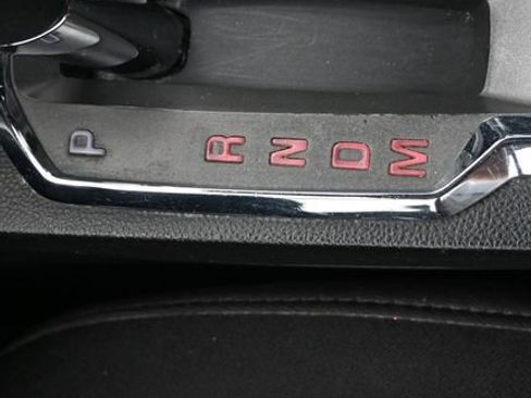 Used 2017 GMC Terrain SLE w/ Convenience Package image 30