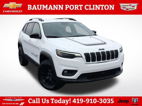 Used 2022 Jeep Cherokee Latitude w/ Trailer Tow Group AWD/4WD image 1