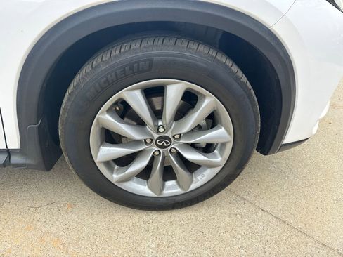 Used 2021 INFINITI QX50 Luxe w/ Cargo Package image 12