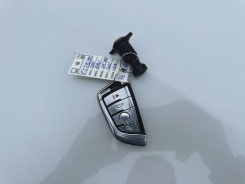 Used 2014 BMW X5 xDrive35d image 39