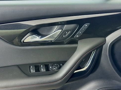 Used 2021 Chevrolet Blazer RS w/ Enhanced Convenience Package image 18