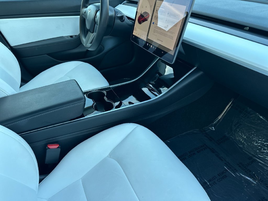 Used 2020 Tesla Model 3 Long Range AWD/4WD image 17