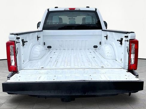 Certified 2023 Ford F250 XL w/ XL Chrome Package AWD/4WD image 18
