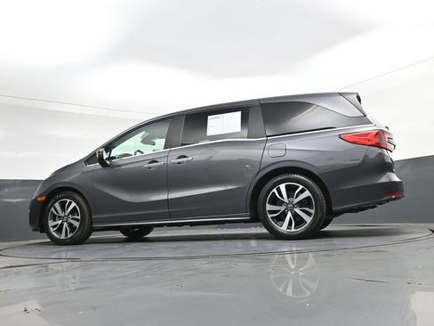 Used 2023 Honda Odyssey Touring image 43