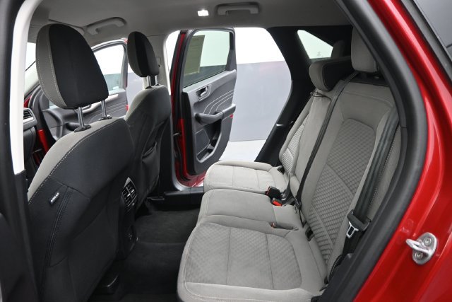 Used 2022 Ford Escape SE w/ SE Sport Appearance Package FWD image 14