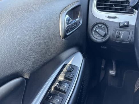 Used 2018 Dodge Journey SE w/ Popular Equipment Group image 11