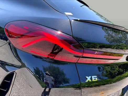 Used 2027 BMW X6 M60i AWD/4WD image 14