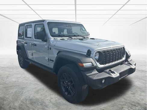 Used 2024 Jeep Wrangler Unlimited Sport AWD/4WD image 2