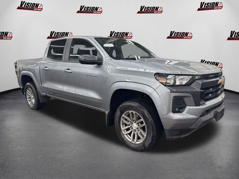 Used 2023 Chevrolet Colorado LT w/ LT Convenience Package image 3