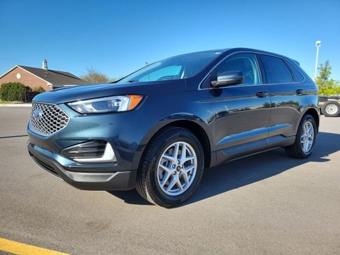 Used 2023 Ford Edge SEL AWD/4WD image 2