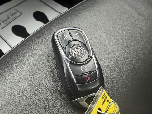 Used 2017 Buick Envision Essence image 23