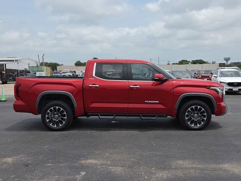 Used 2022 Toyota Tundra Limited w/ Power Package AWD/4WD image 7