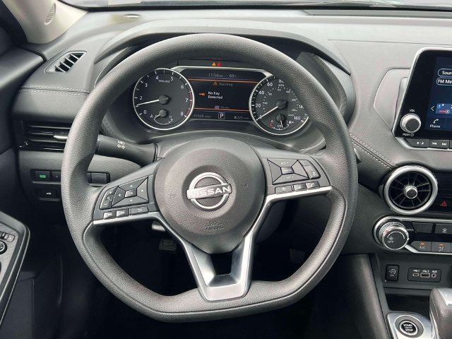 Used 2025 Nissan Sentra SV FWD image 14