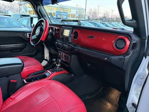 Used 2018 Jeep Wrangler Unlimited Sport S image 10