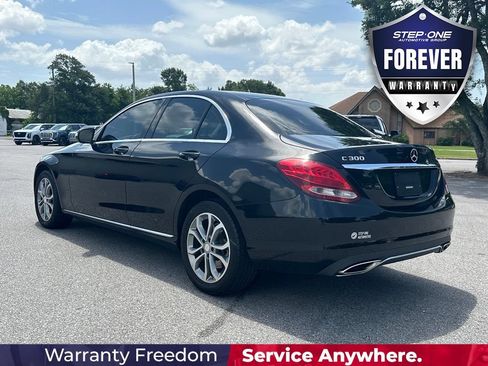 Used 2015 Mercedes-Benz C 300 4MATIC Sedan image 4