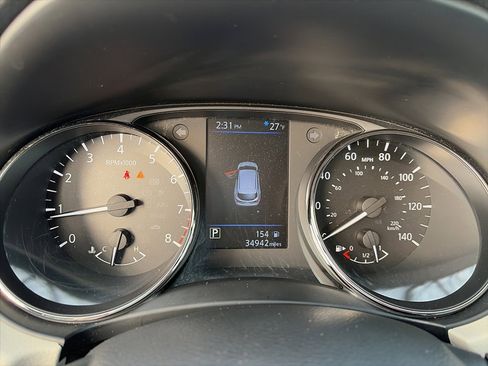 Used 2022 Nissan Rogue Sport SV image 17