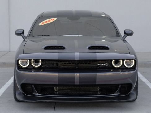 Used 2020 Dodge Challenger SRT Hellcat w/ Plus Package RWD image 5