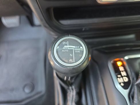 Used 2021 Jeep Wrangler Unlimited Sahara AWD/4WD image 24