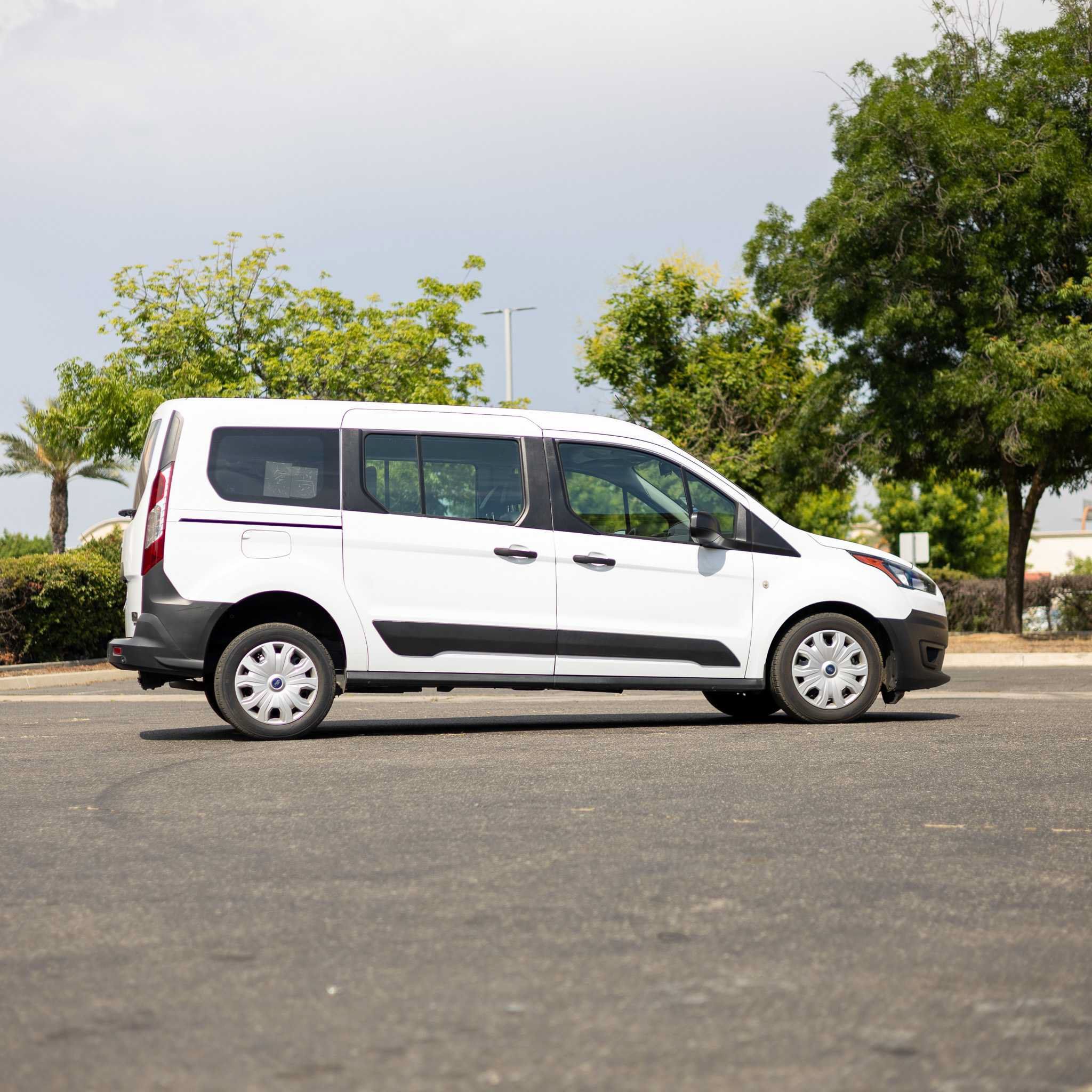 Used 2022 Ford Transit Connect XL FWD image 8