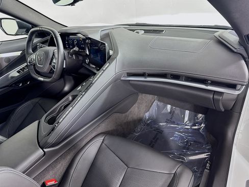 Used 2025 Chevrolet Corvette Z06 image 24