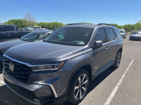 Certified 2025 Honda Pilot Elite image 2