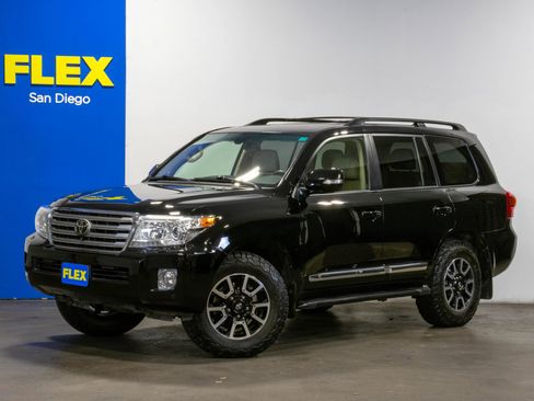 Used 2015 Toyota Land Cruiser image 1